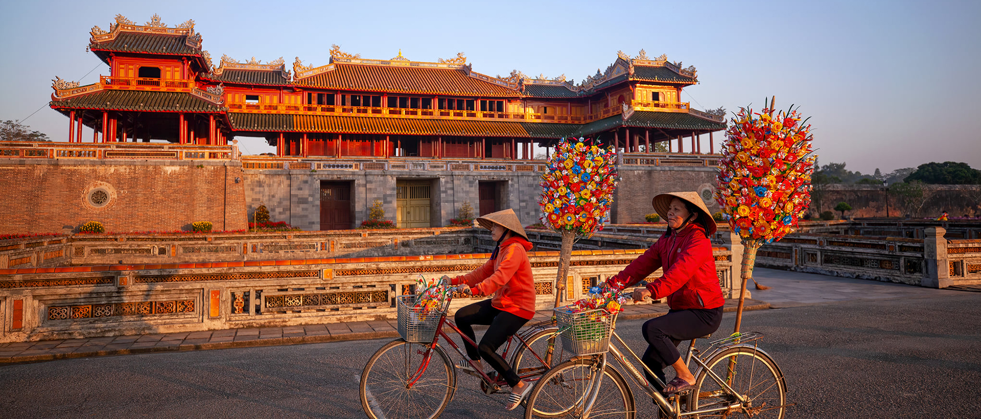 nhung-cach-di-chuyen-tu-da-nang-den-hue-1638331658
